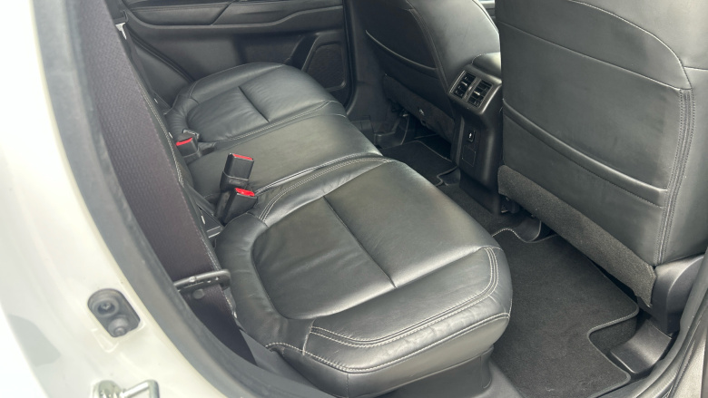 Mitsubishi Outlander 2.4 PHEV Dynamic Safety 5dr Auto Estate